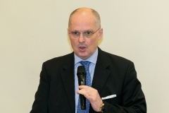 F_V11APR_00105